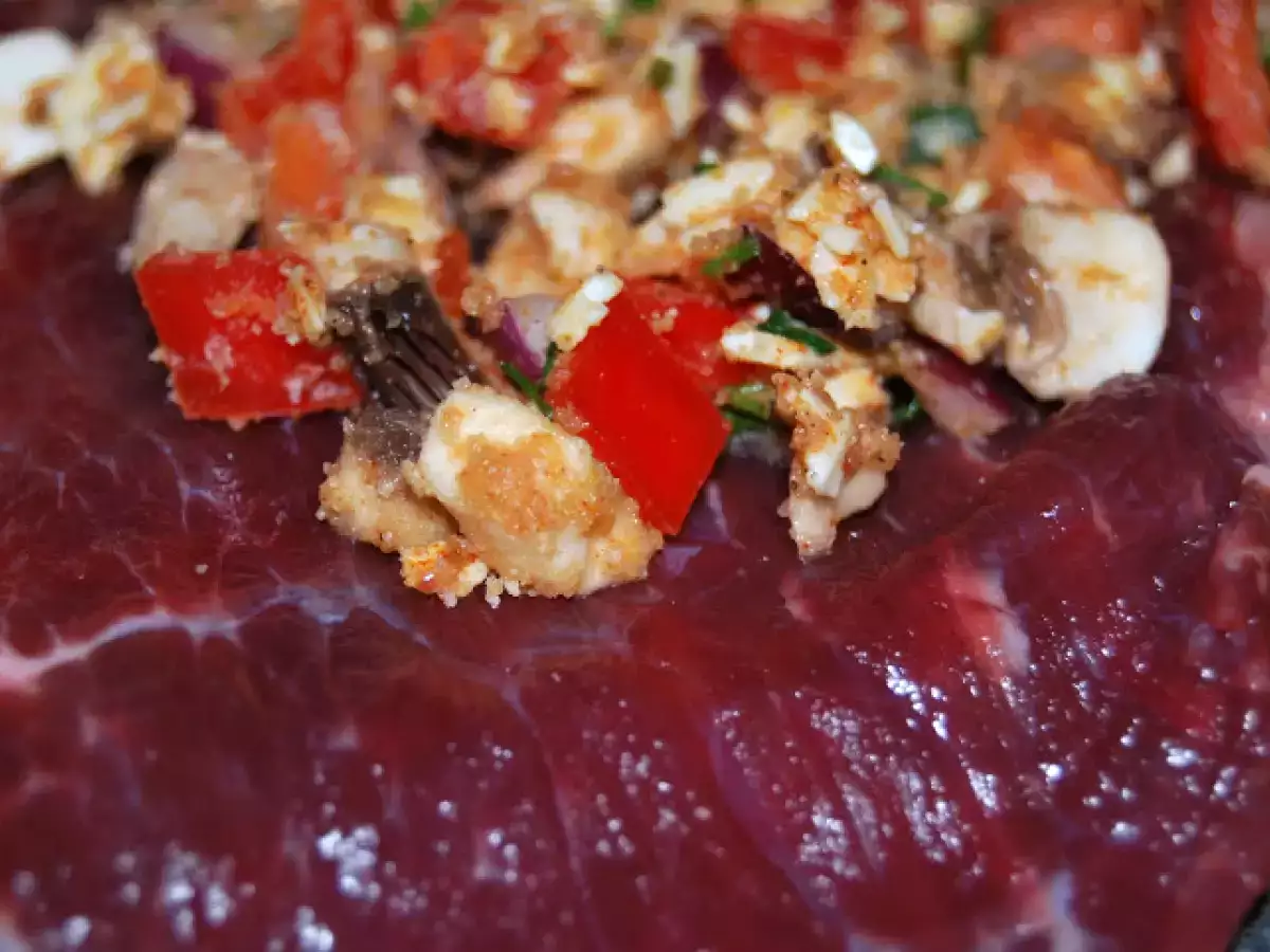 Rulada de vita cu ciuperci - poza 2