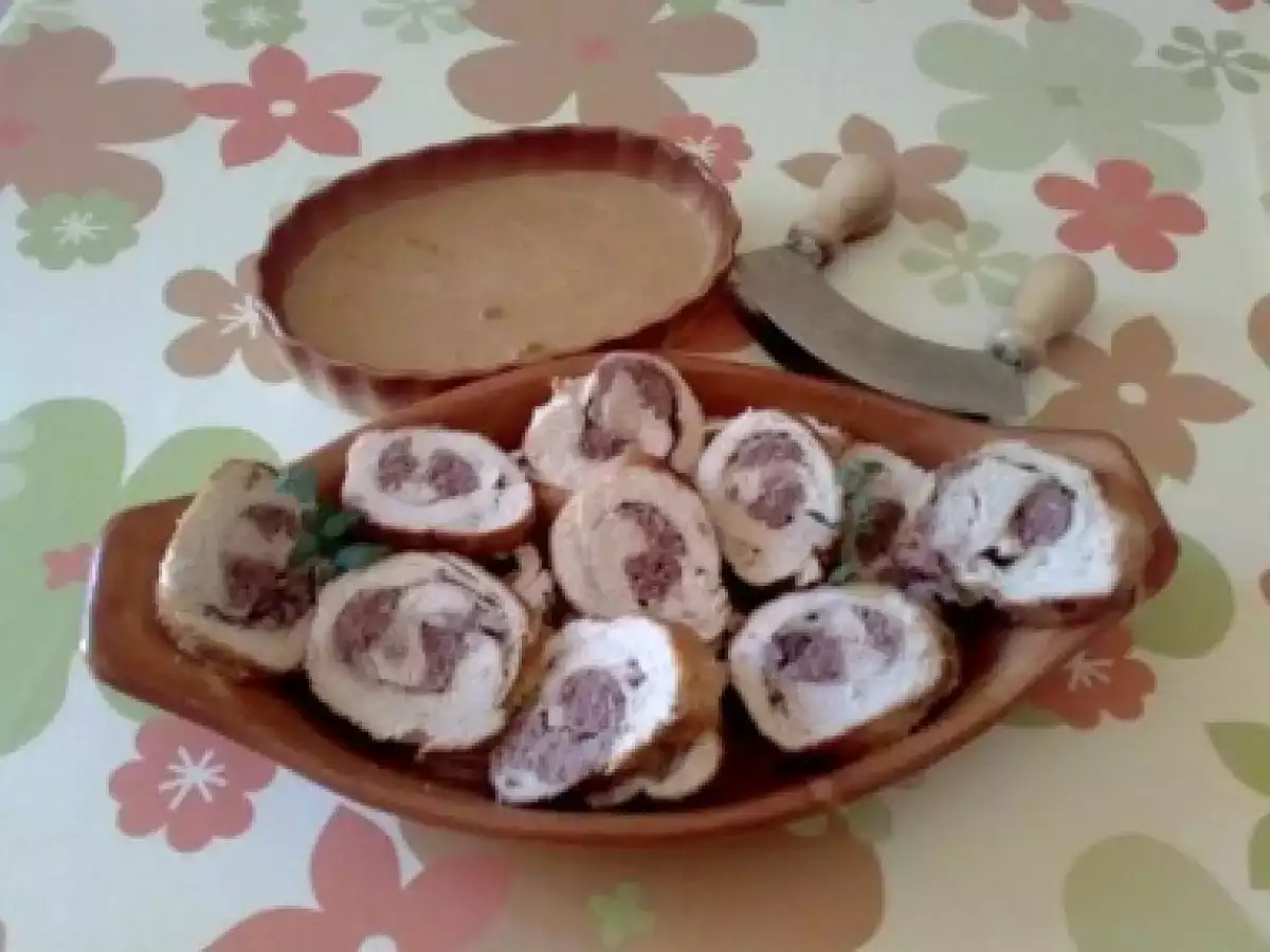 RULADA DIN PIEPT DE CURCAN - poza 2