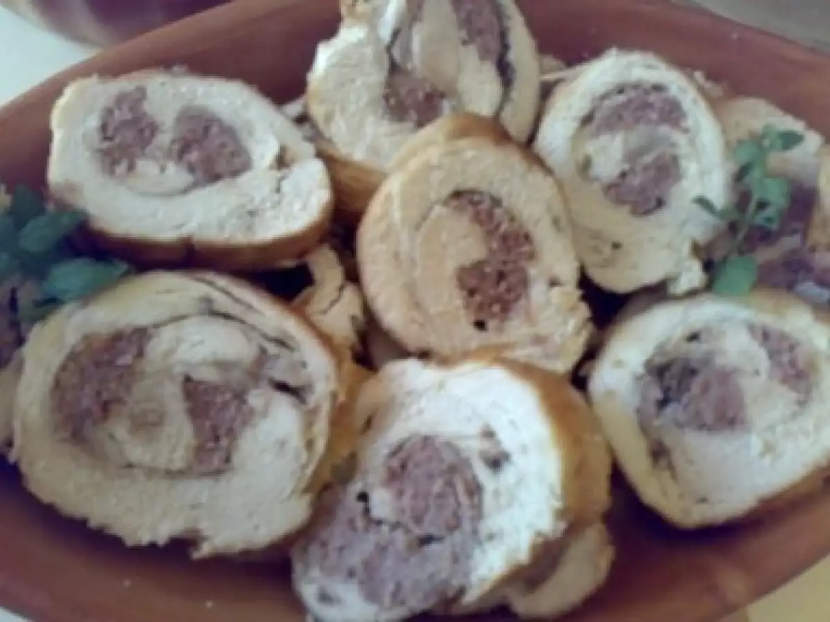 RULADA DIN PIEPT DE CURCAN - poza 3