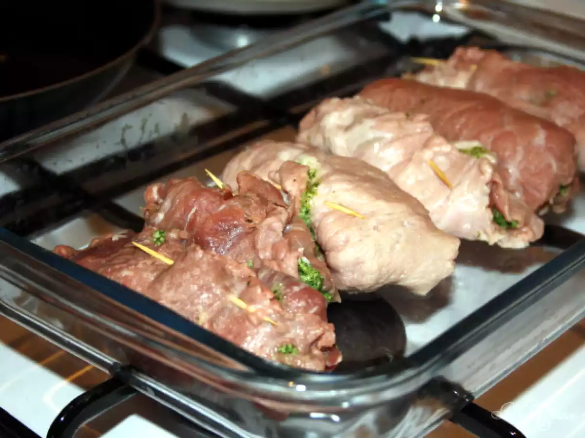Rulade de porc cu pesto de patrunjel - poza 2