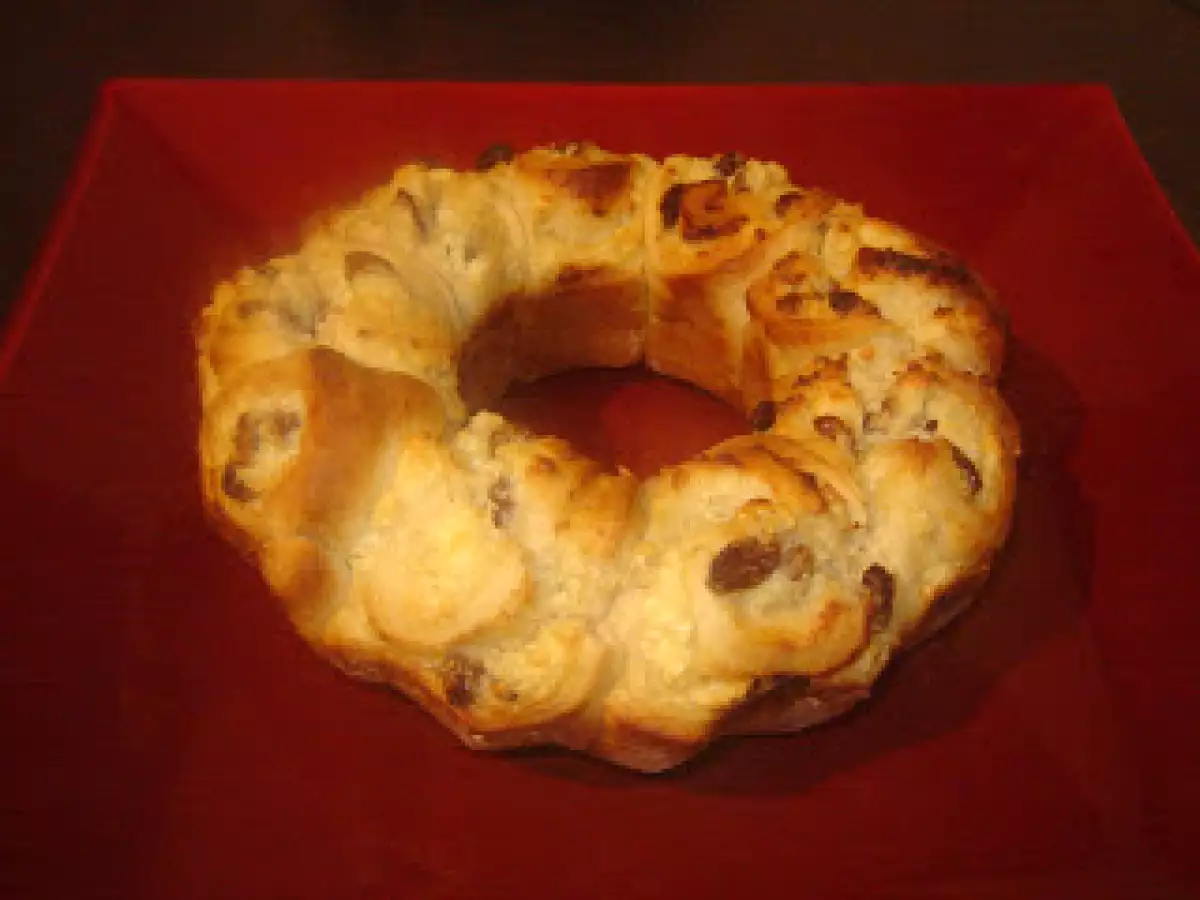 Rulouri cu branza si stafide