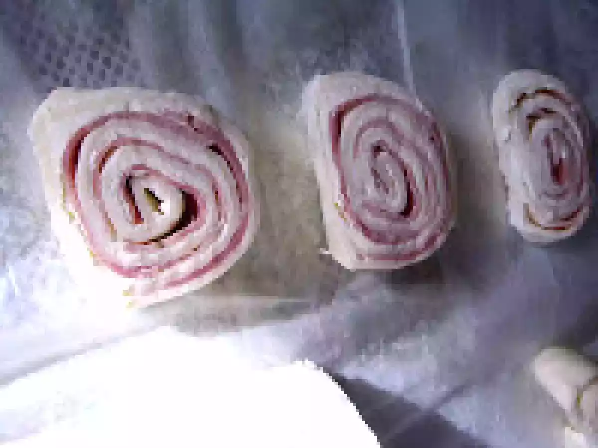 Rulouri cu sunca presata/Girelle con prosciutto cotto - poza 7