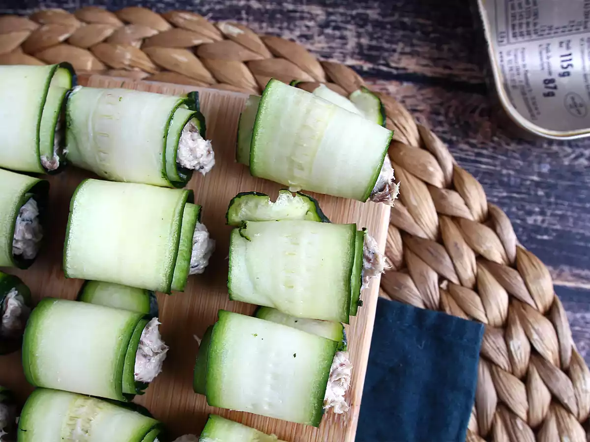 Rulouri de dovlecei cu sardine - poza 3