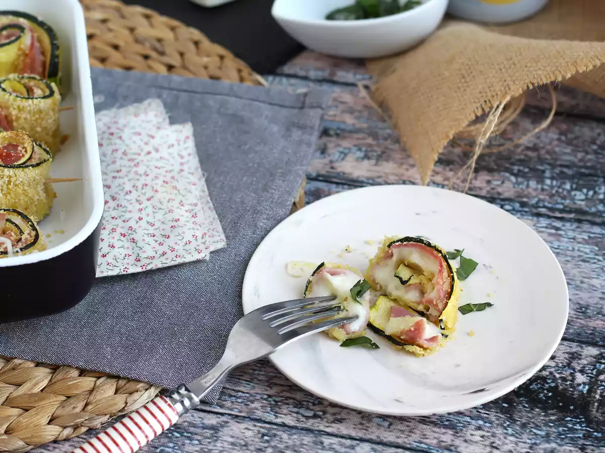 Rulouri de dovlecel cu șunca și brânză (la cuptor) - poza 3