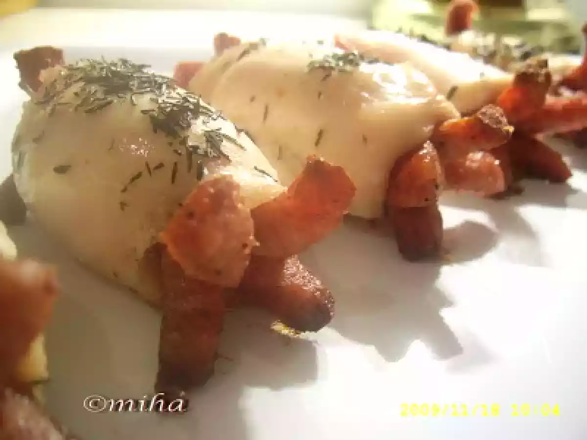 Rulouri de pui cu carnati