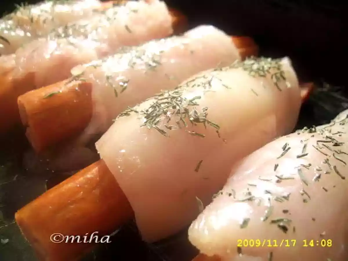 Rulouri de pui cu carnati - poza 2