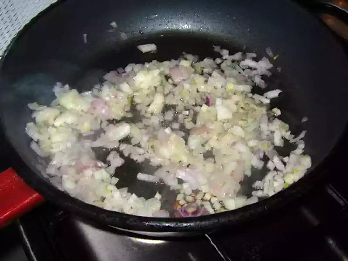 Rulouri de pui cu sos de rosii si broccoli - poza 11