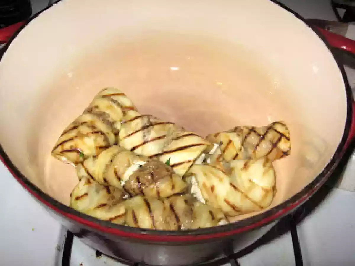 Rulouri de vinete si branza - poza 3