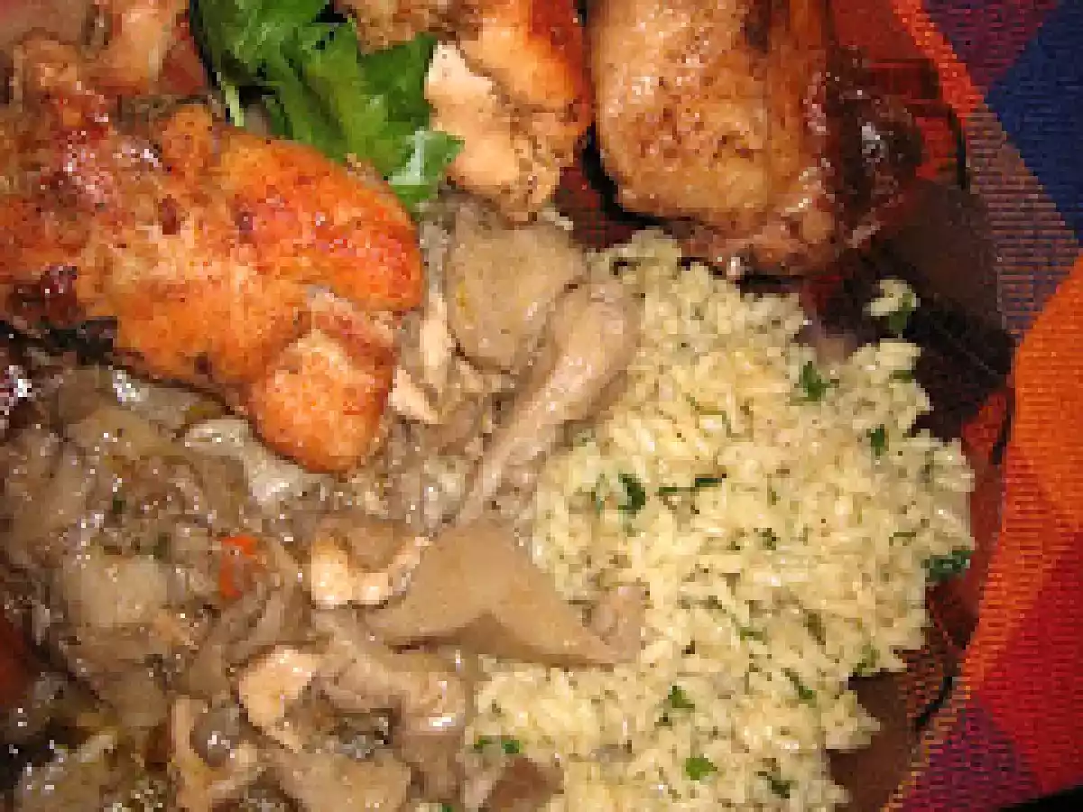 RULOURI DIN PIEPT DE PUI CU CIUPERCI