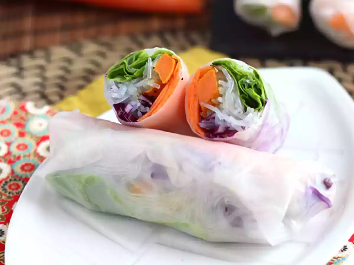 Rulouri vegetariene de primavara cu varza rosie si cartof dulce - poza 3