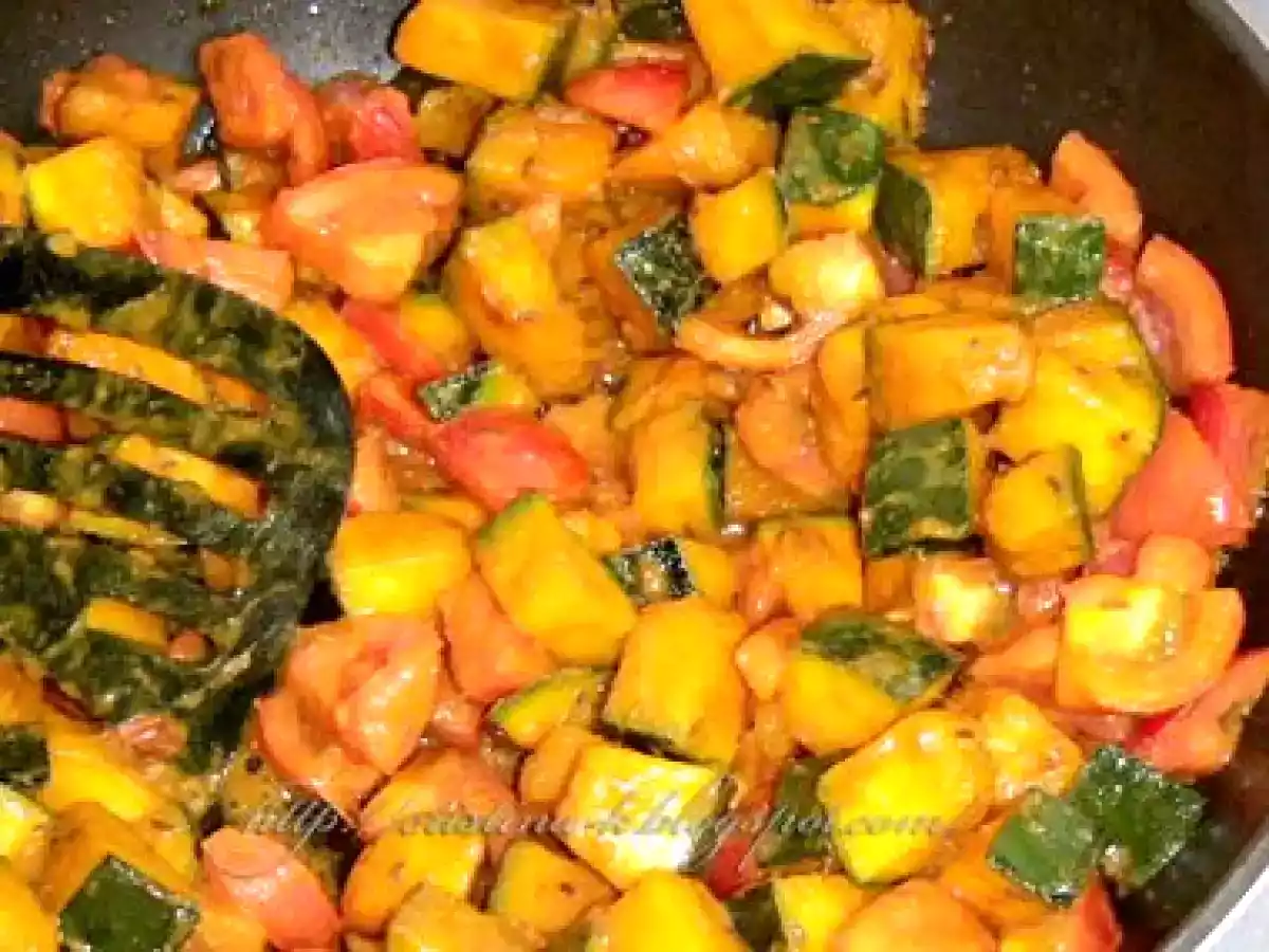 Sabji de dovleac cu rosii - poza 2