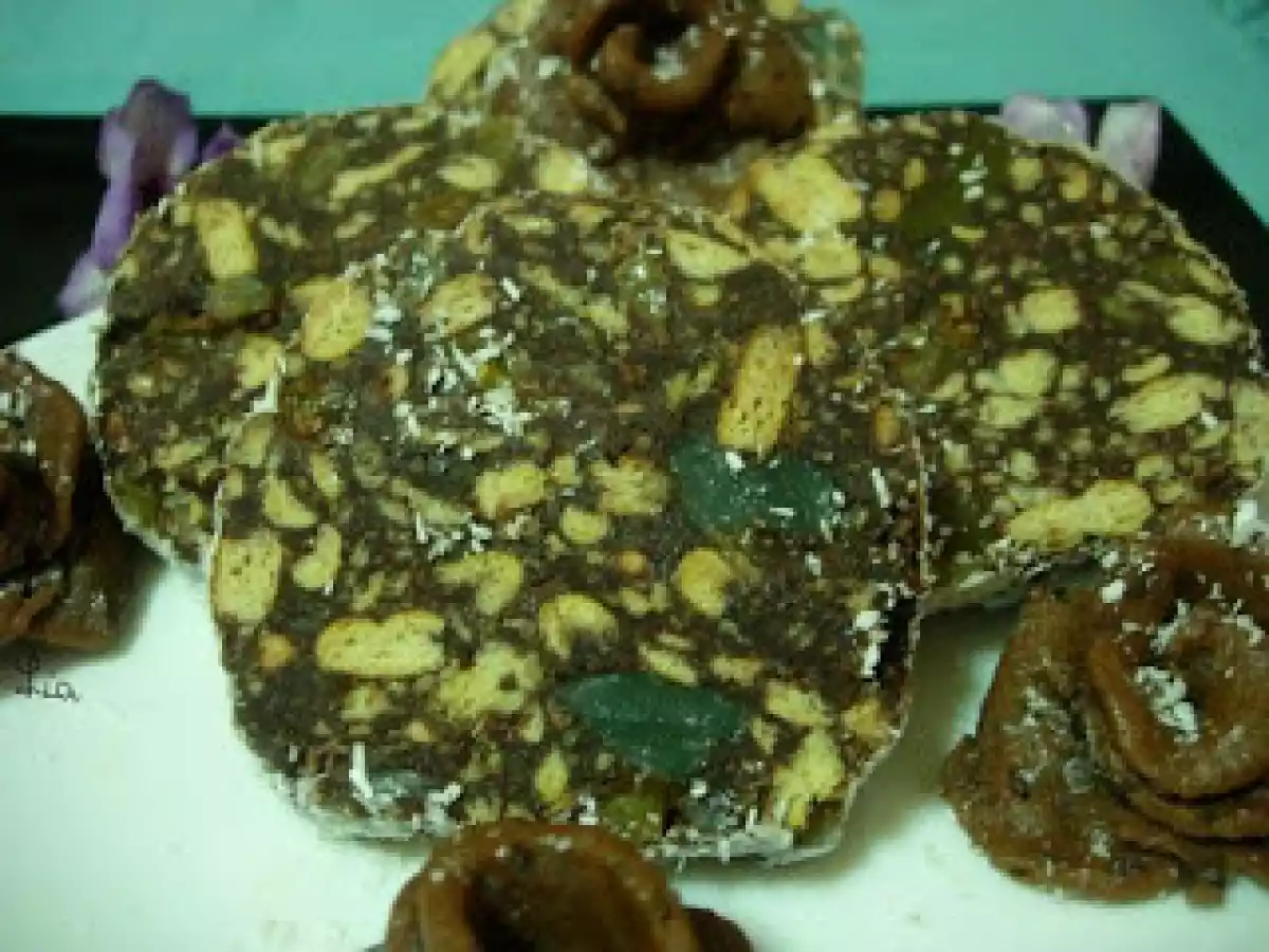 Salam de biscuiti de post