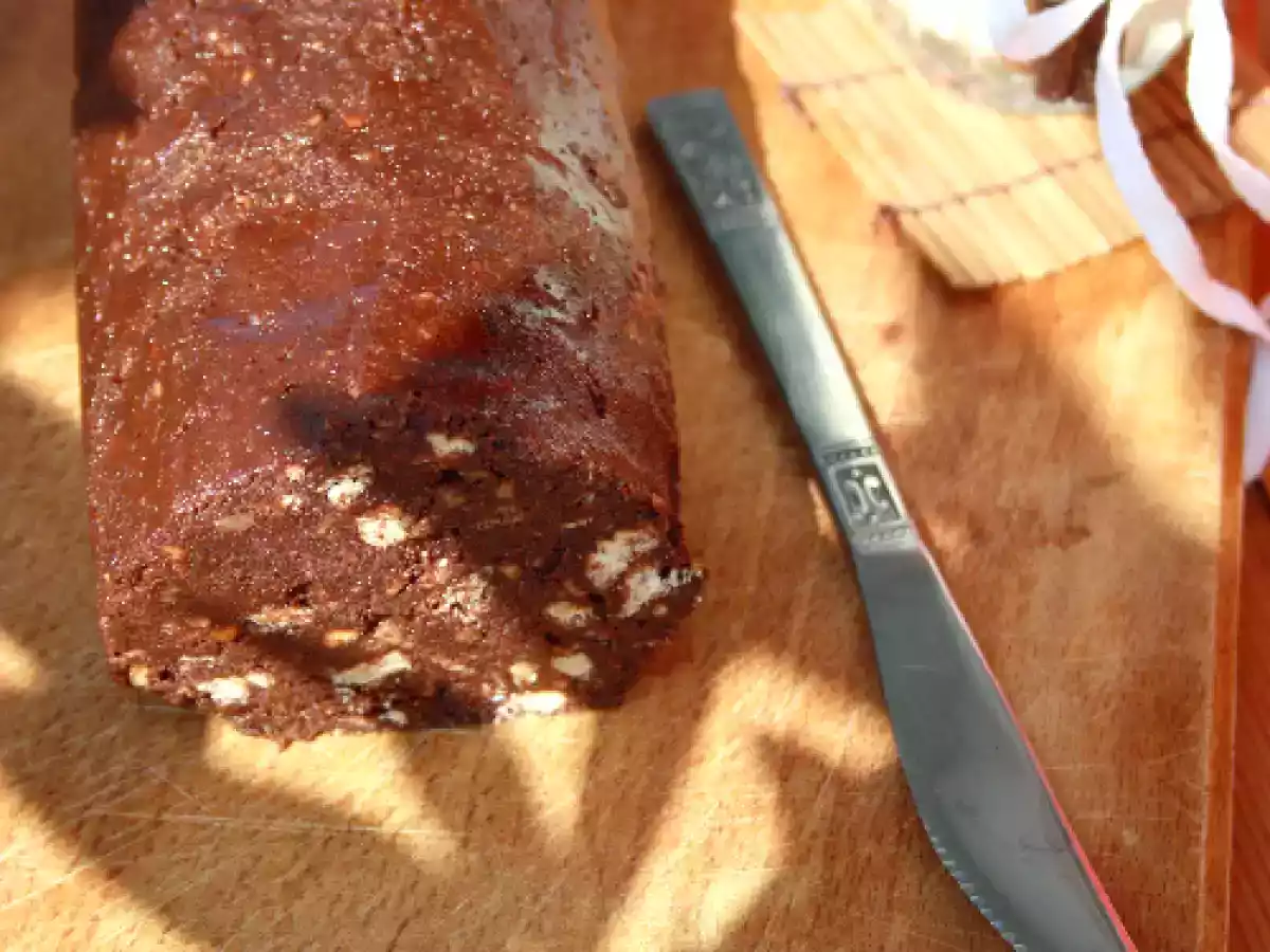 Salam de biscuiti si ciocolata