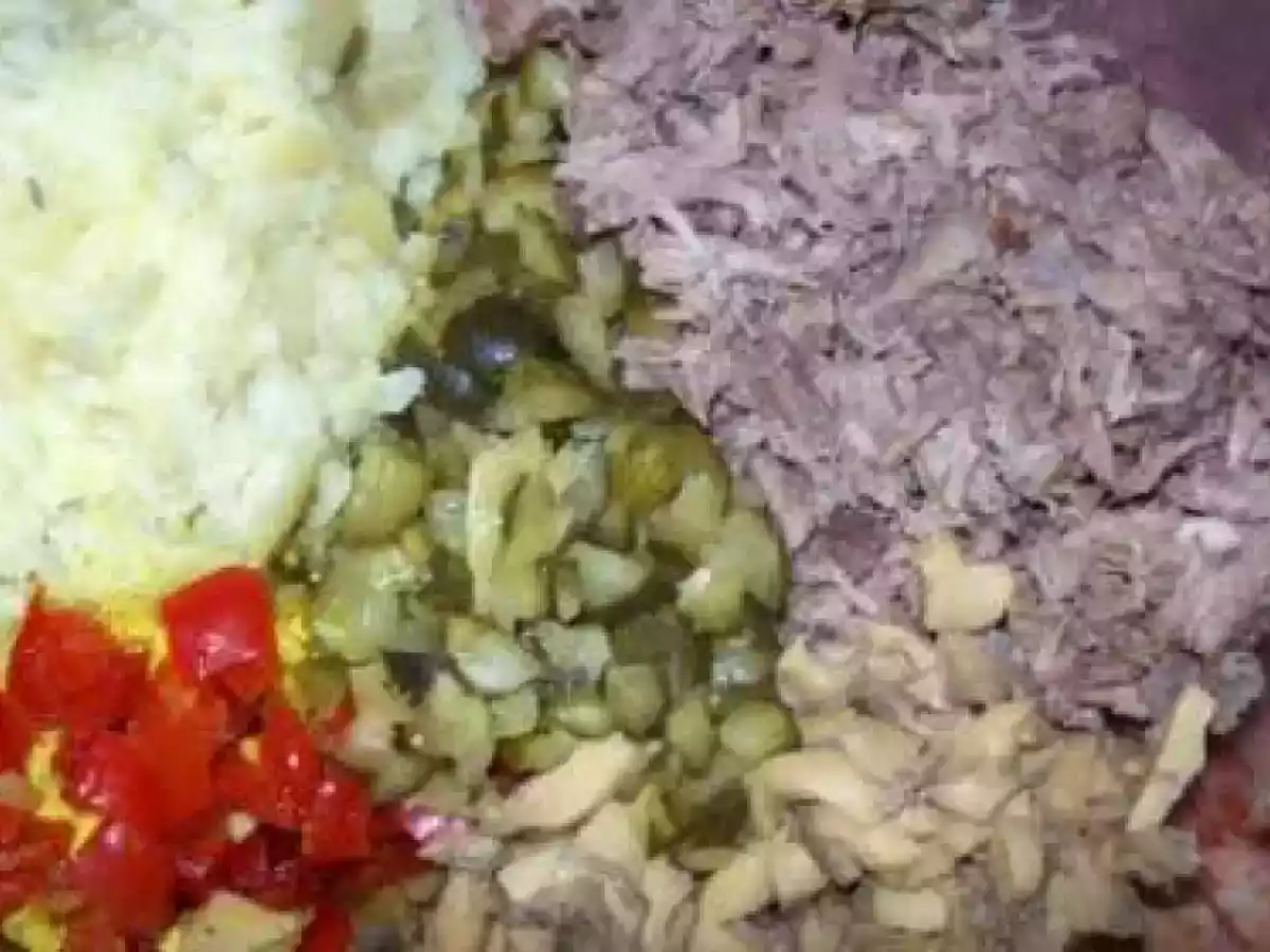 Salata - aperitiv de vita cu ciuperci - poza 2