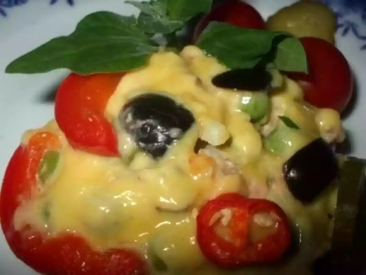 Salata boeuf cu carne pui - poza 3