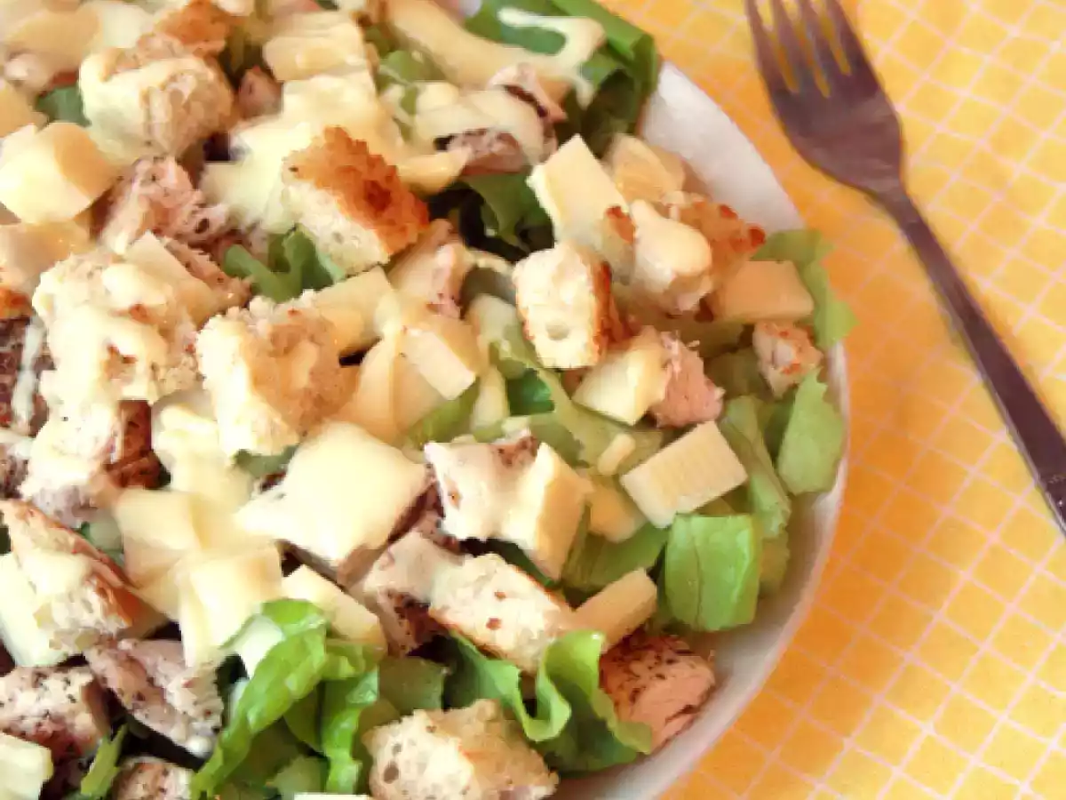 Salata Caesar cu sos de iaurt - poza 2