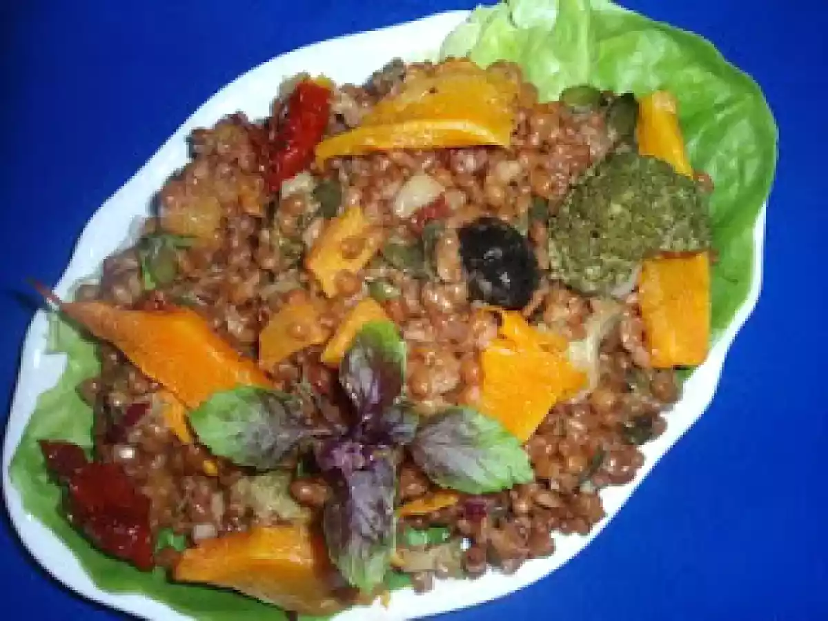 Salata cu dovleac si arpacas cu vinegreta balsamica