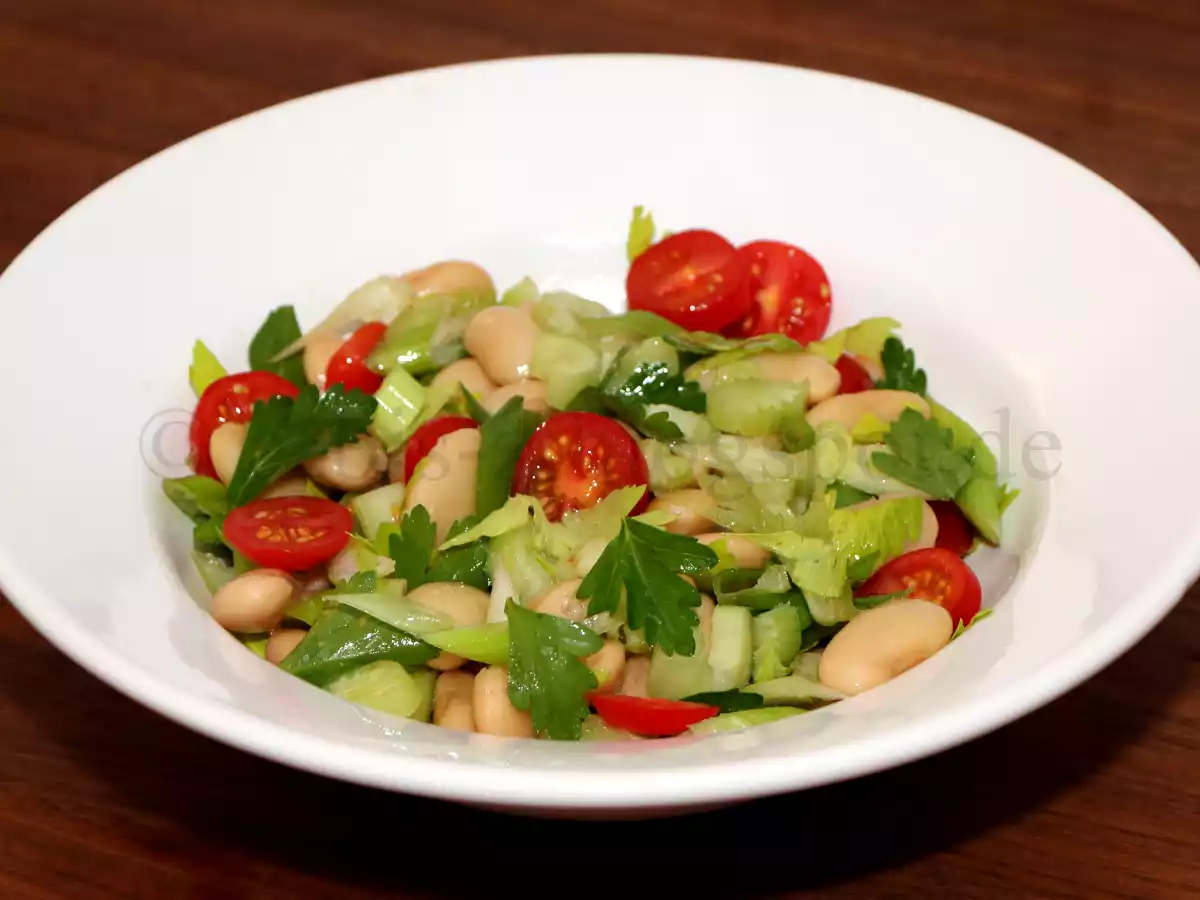 Salată cu fasole boabe - poza 2