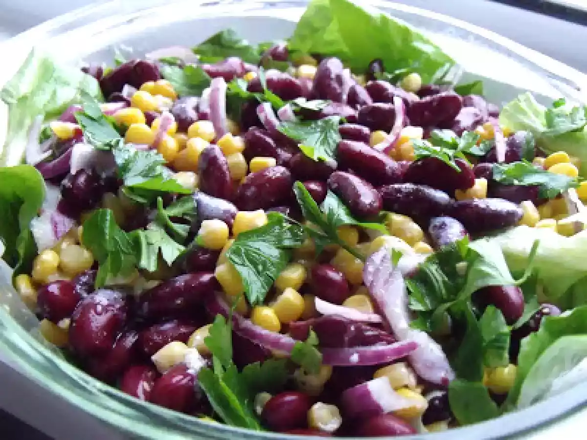 Salata cu fasole rosie si porumb (red kidney bean&corn salad) - poza 2