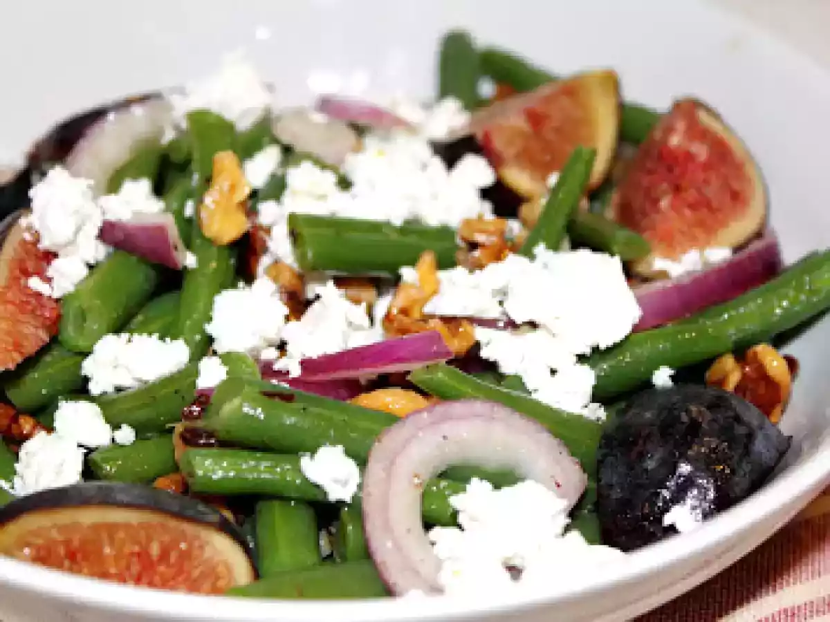 Salata cu fasole verde si branza Feta - poza 2