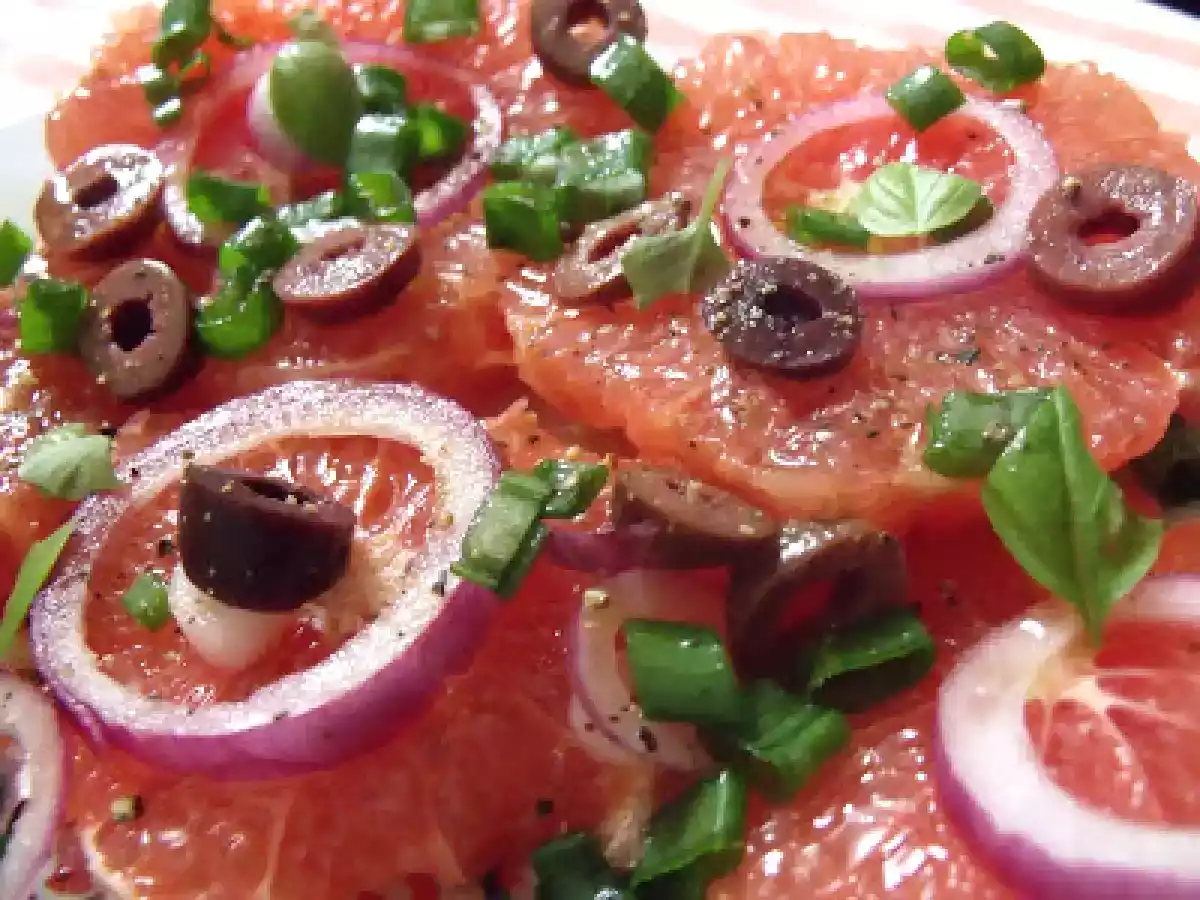 Salata cu grapefruit rose (rose-grapefruit salad) - poza 2