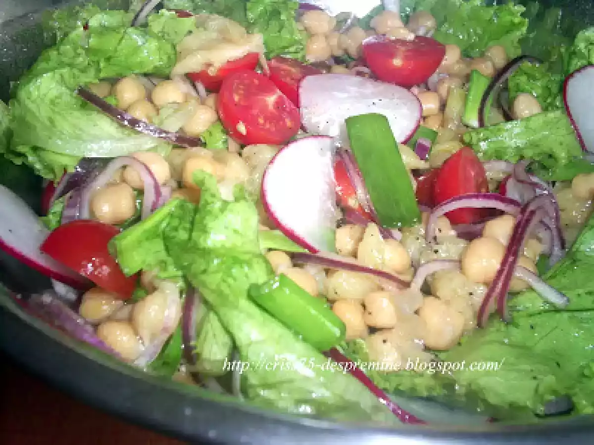 Salata cu naut si ardei copti