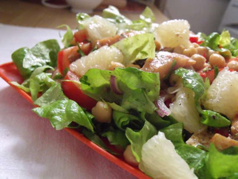 Salata cu naut si peste afumat(chickpea &smoked fish salad), poza 1