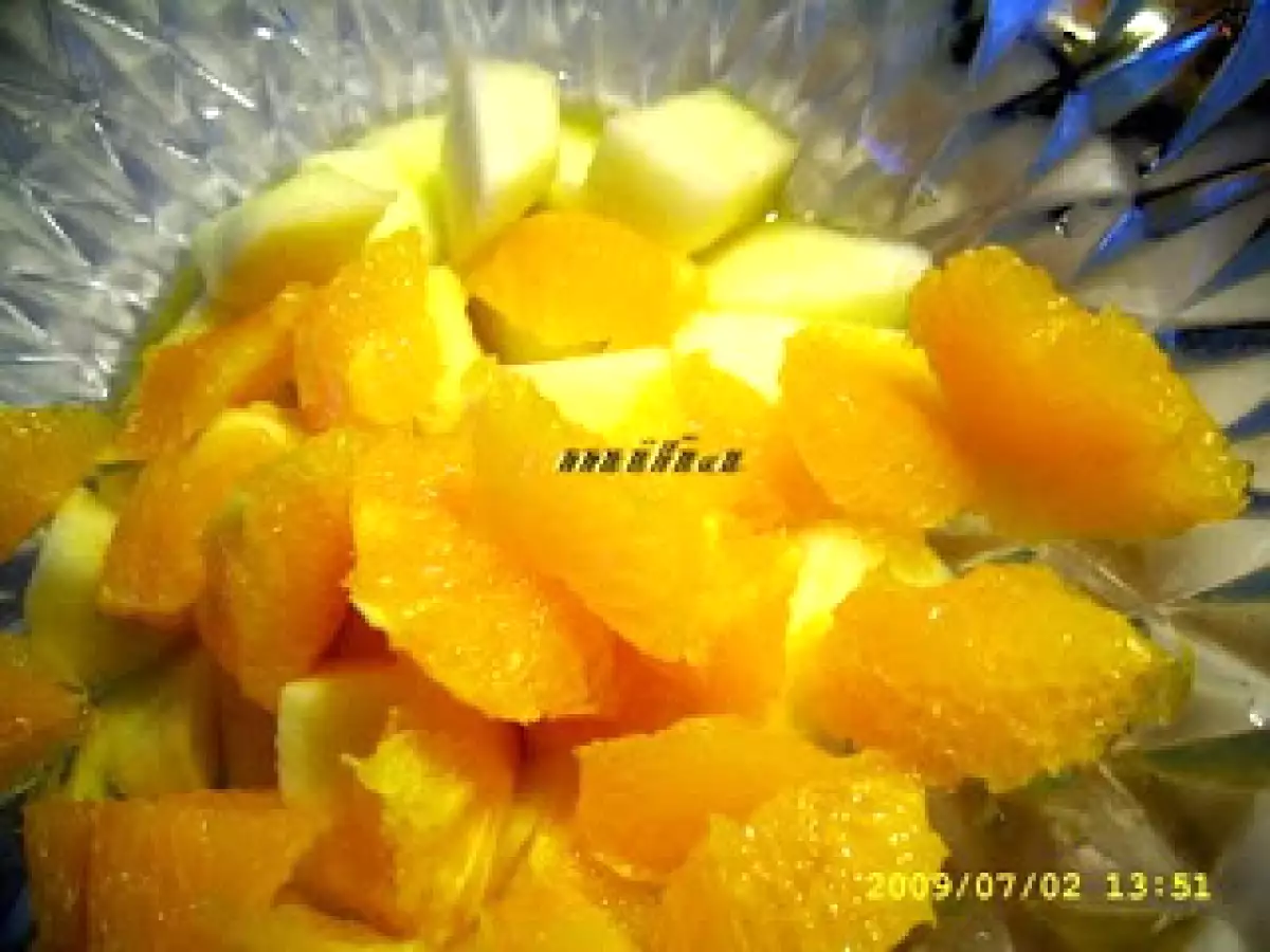 Salata cu nuca, mar si portocala - poza 2