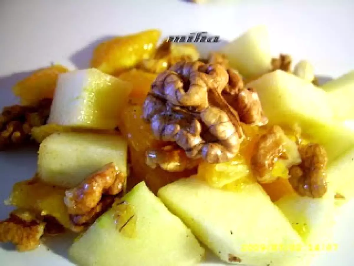 Salata cu nuca, mar si portocala - poza 4