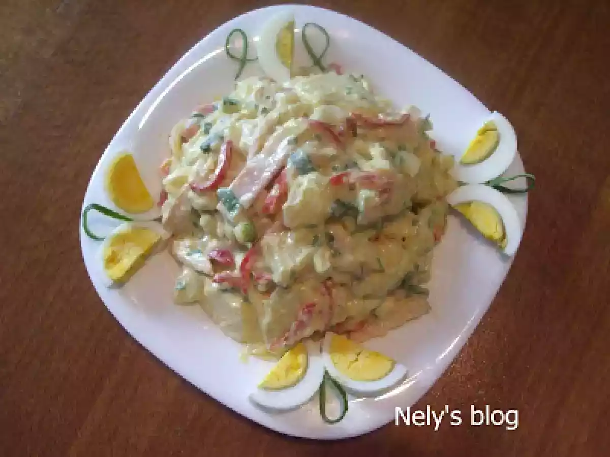 SALATA CU OUA, SUNCA SI CARTOFI