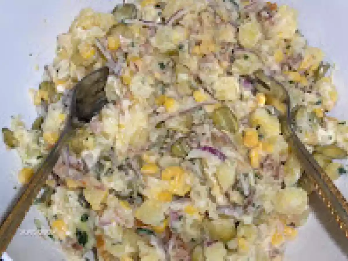 SALATA CU PESTE AFUMAT - poza 2