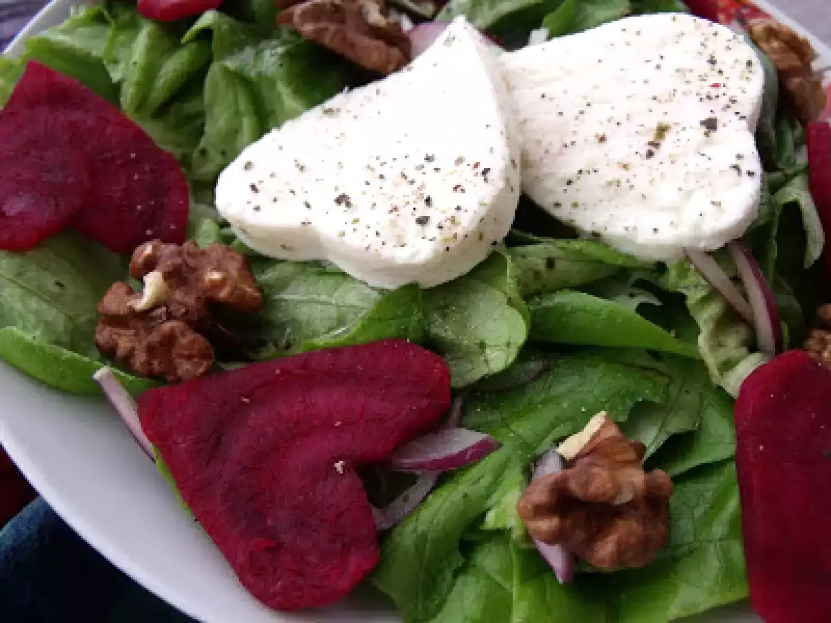 Salata cu sfecla rosie si mozzarella(beet and mozzarella salad) - poza 3
