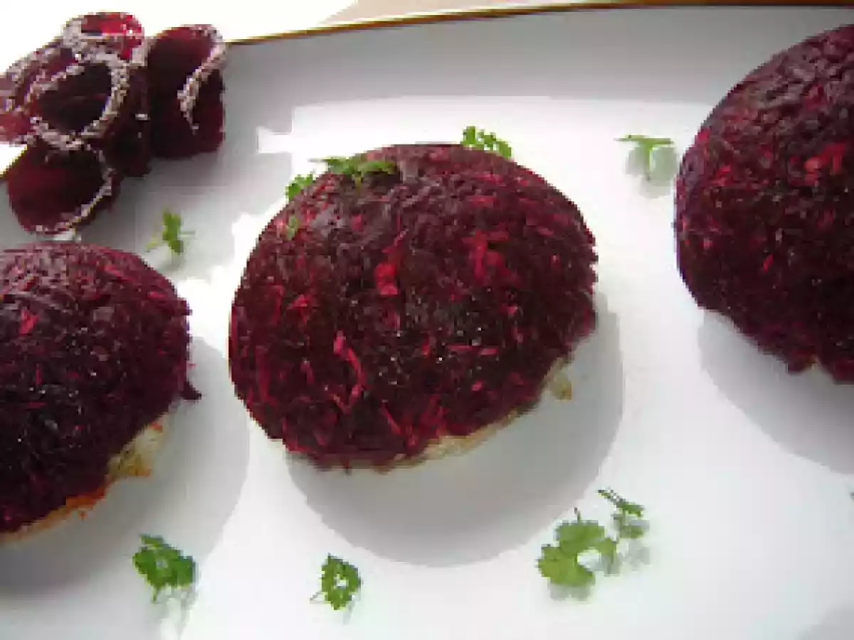 Salata cu sfecla si peste afumat - poza 4