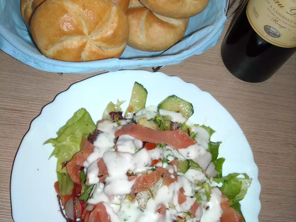 Salata cu somon afumat