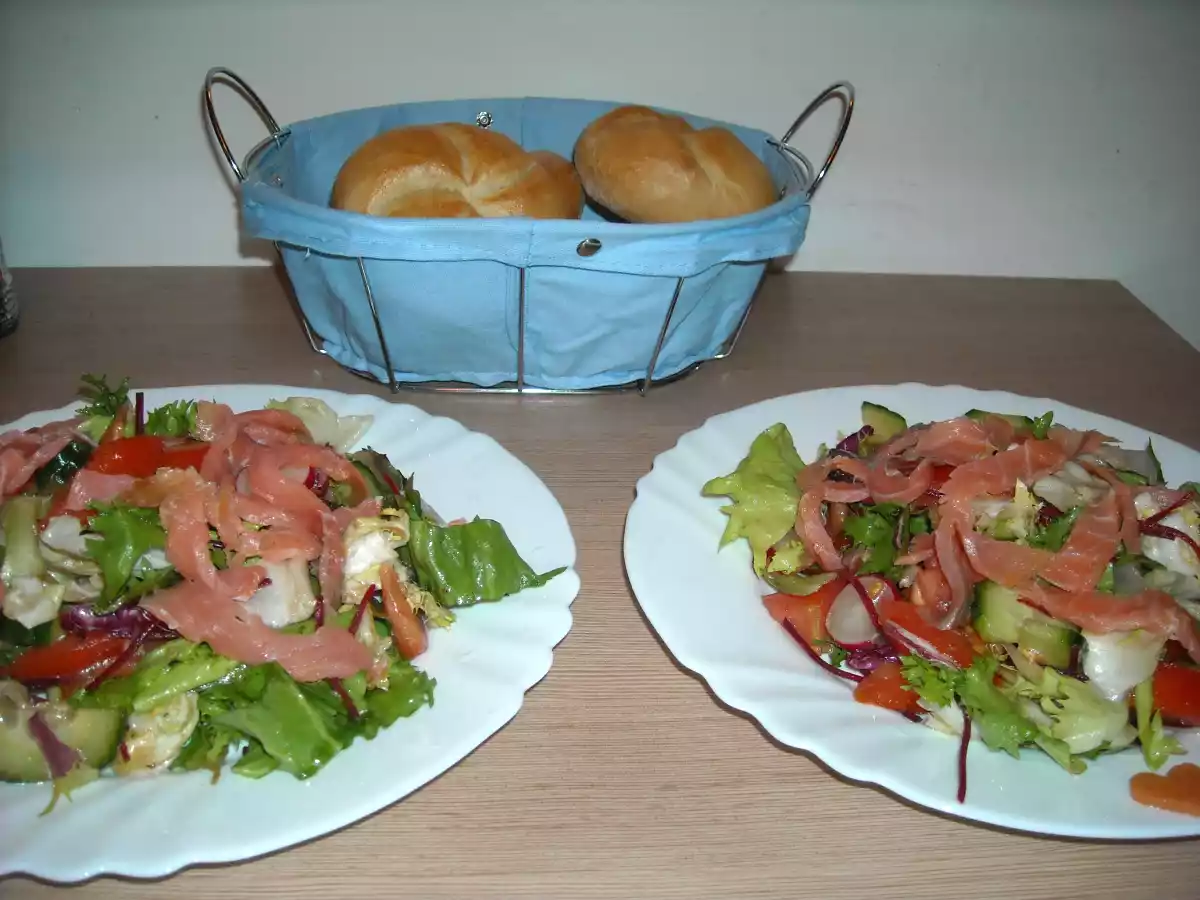 Salata cu somon afumat - poza 3