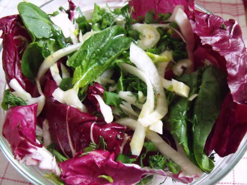 Salata cu spanac, radicchio si fenicul (spinach, radicchio &fennel salad), poza 2