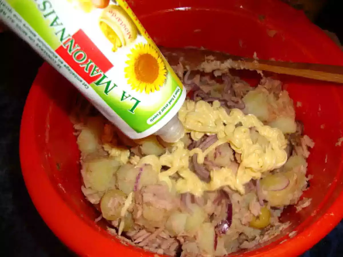 Salata cu ton si cartofi - poza 3