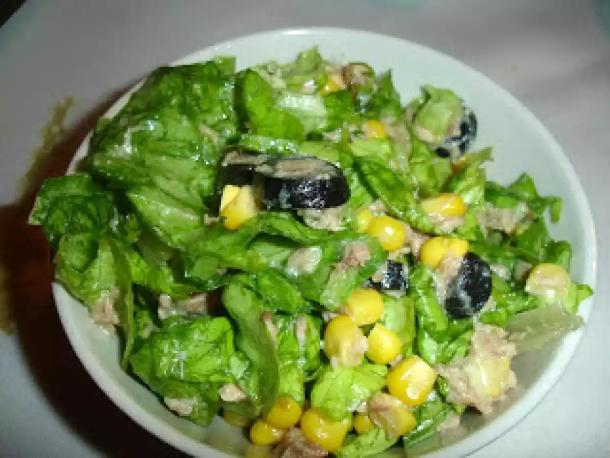 Salata cu ton si porumb - poza 3