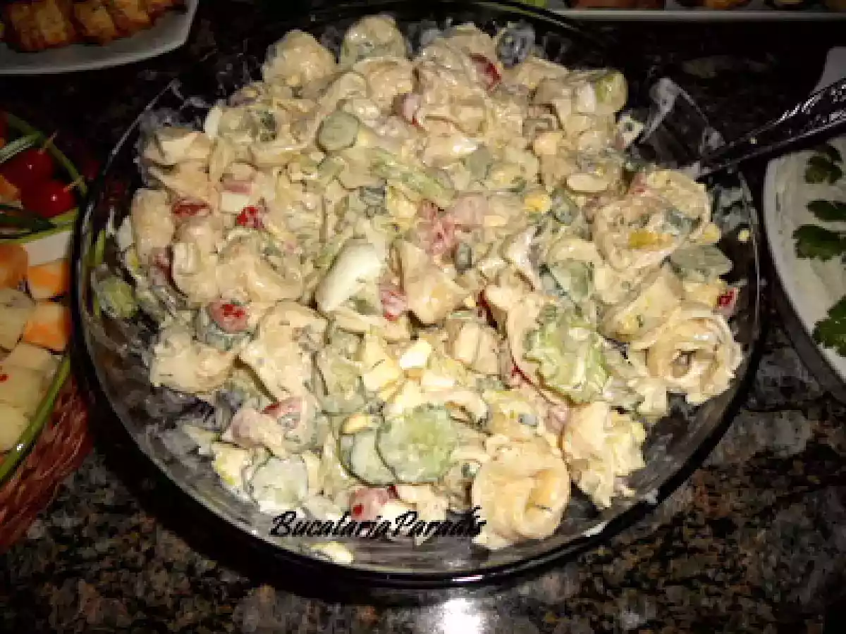 Salata cu tortellini - poza 2