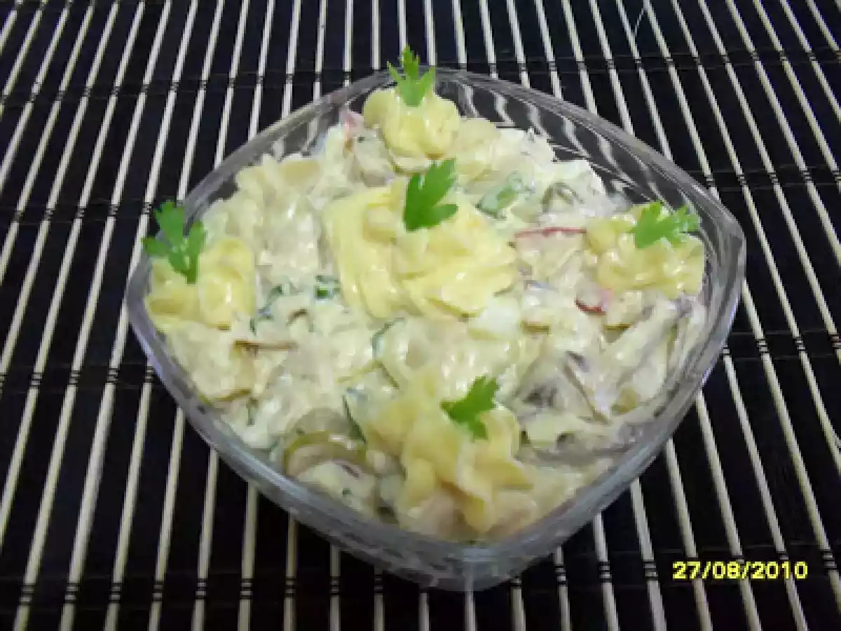 SALATA DE CARTOFI, CIUPERCI, PIEPT DE PUI..... - poza 2