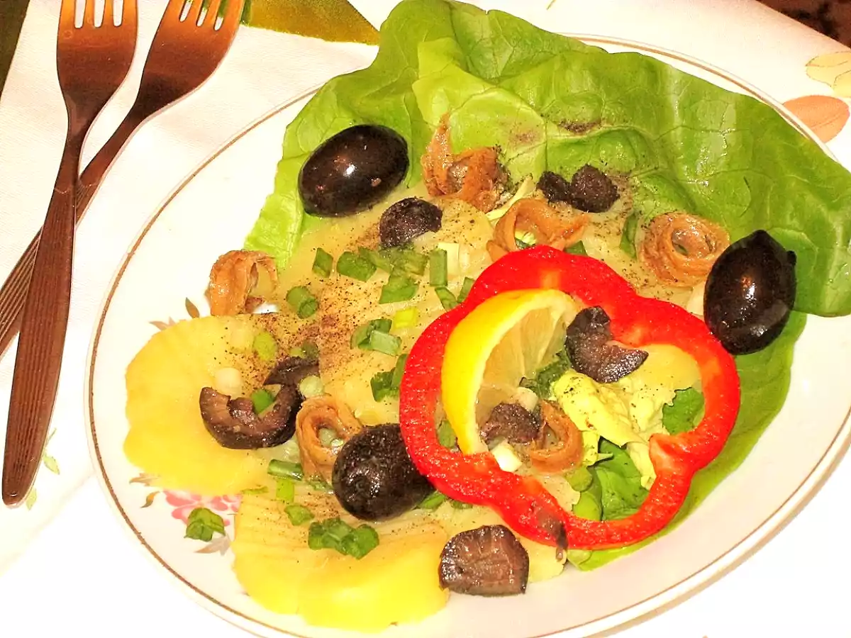 Salata de cartofi cu anchois