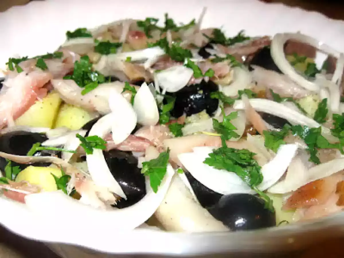 Salata de cartofi cu peste afumat