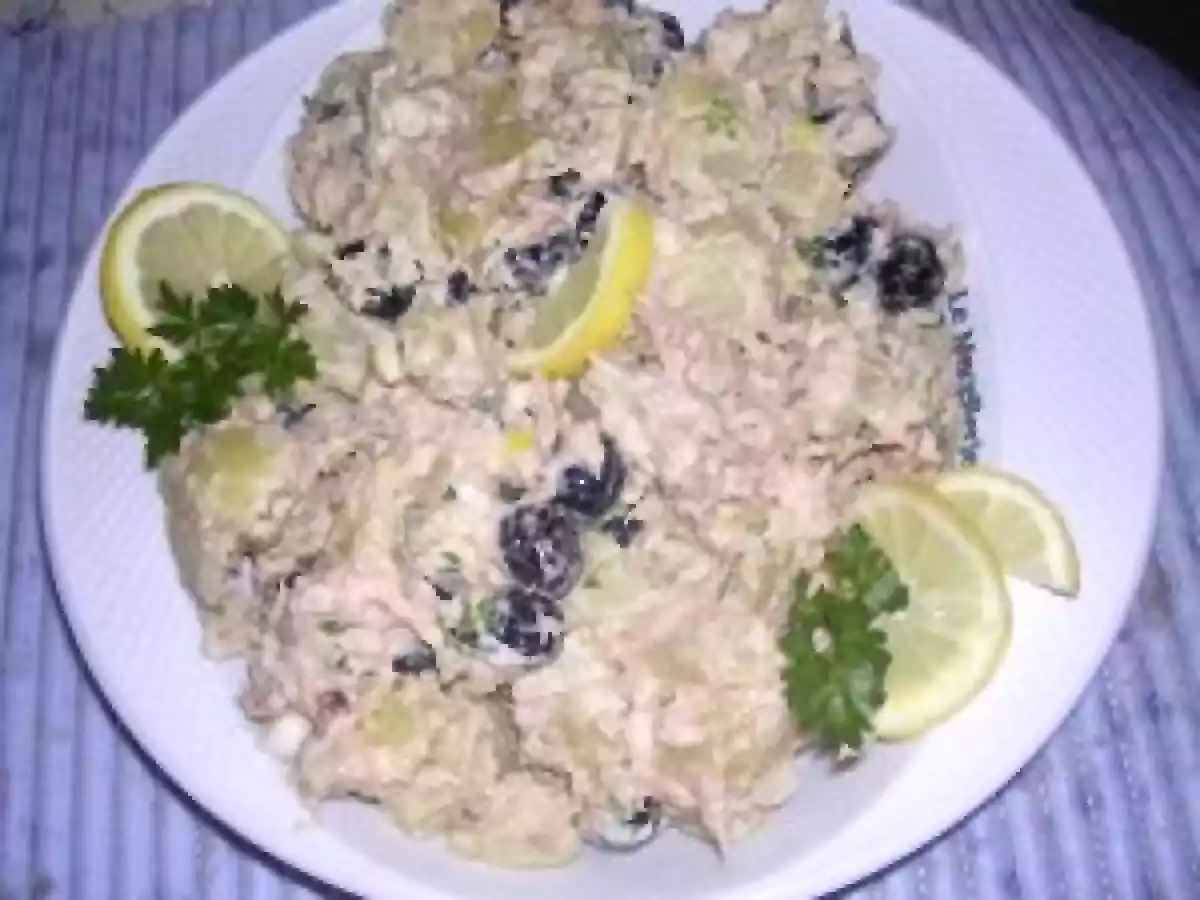SALATA DE CARTOFI CU TON