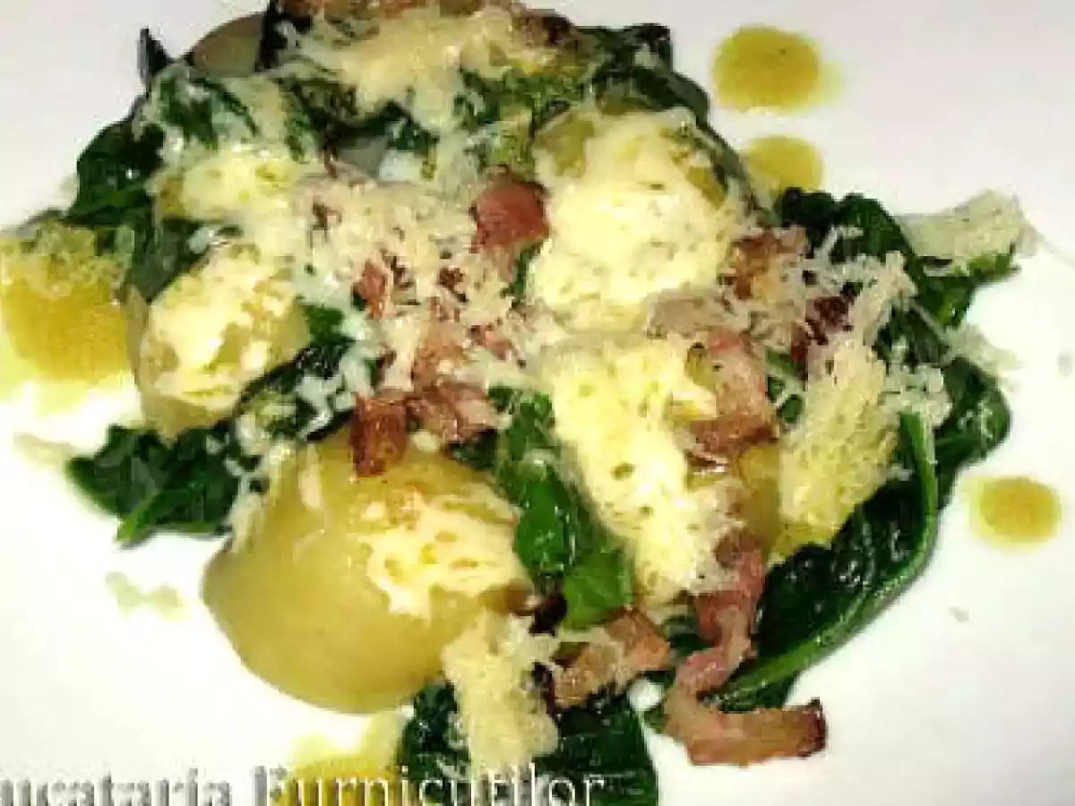 Salata de Cartofi Noi si Spanac