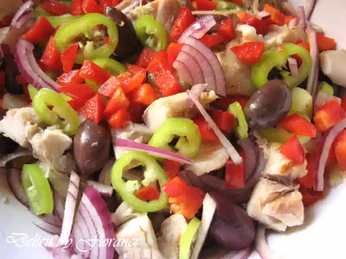 SALATA de cartofi si peste - poza 4