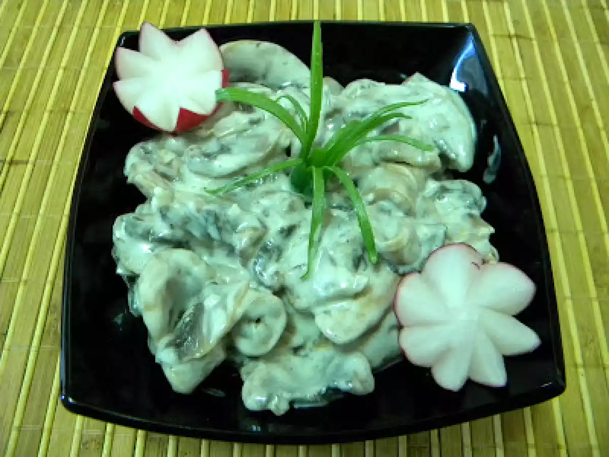 Salata de ciuperci cu maioneza
