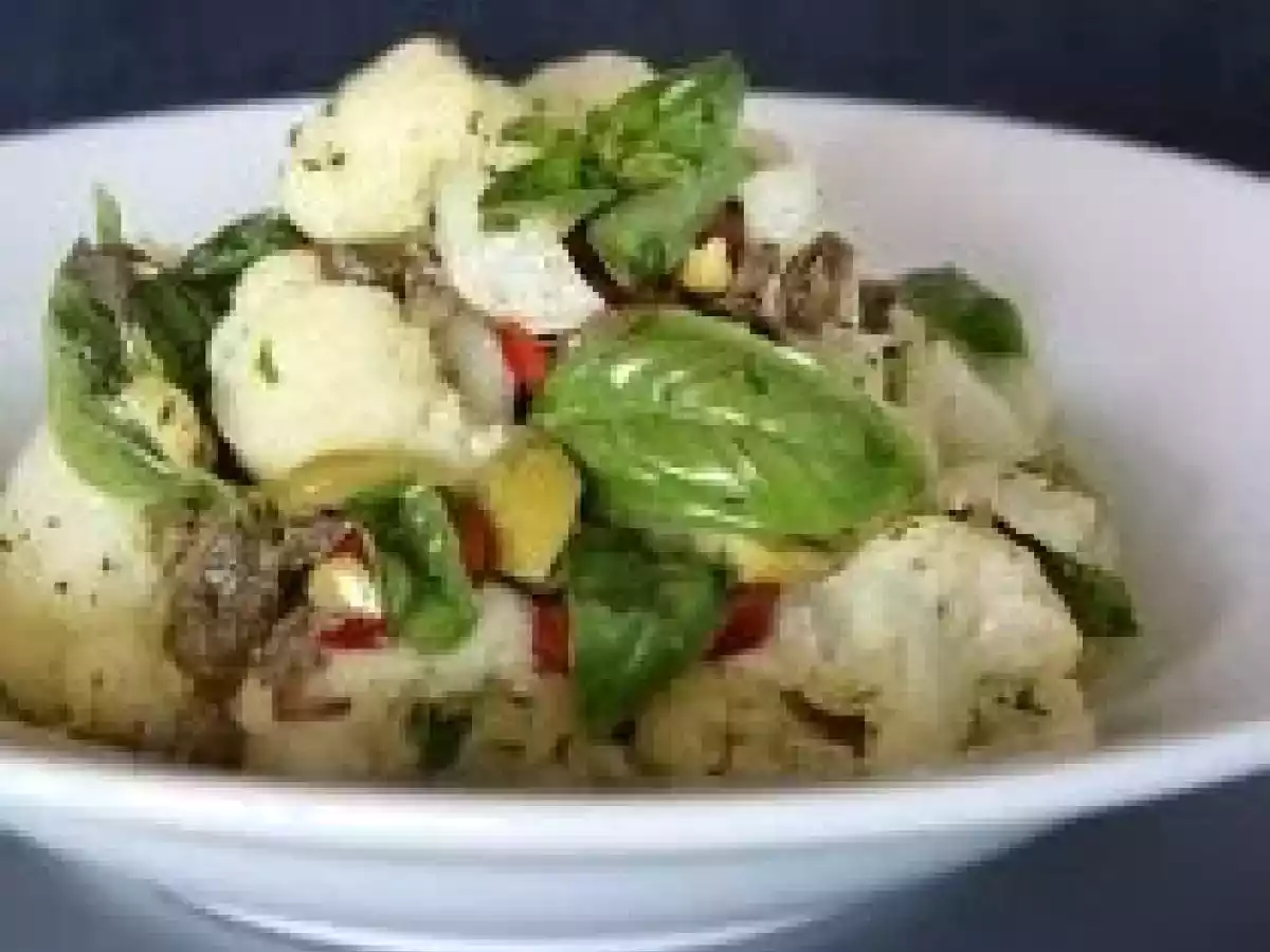 Salata de conopida cu busuioc