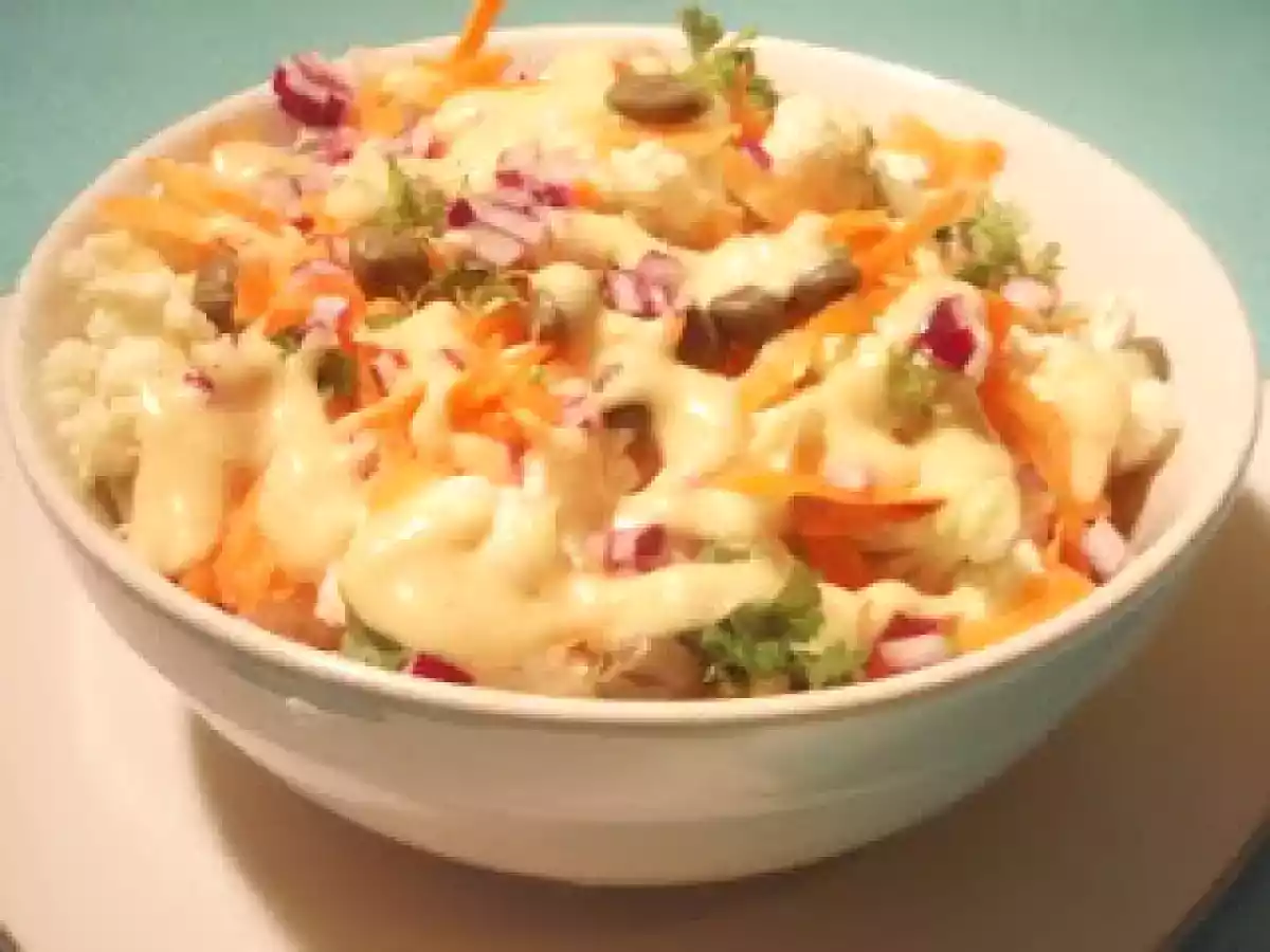 Salata de conopida si morcov