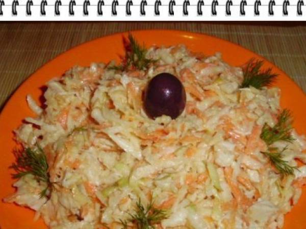 Salata de cruditati cu piept de pui si maioneza