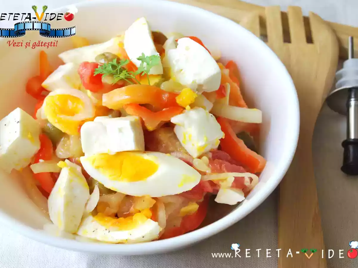 Salata de Dovlecei si Rosii (Reteta Video)